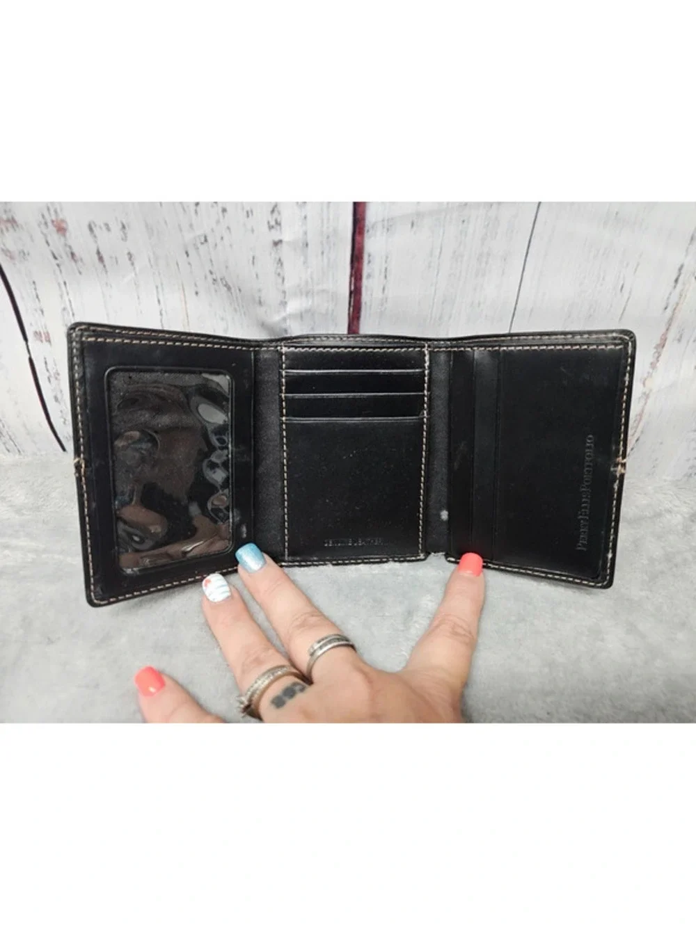 Perry Ellis Portfolio Men's Trifold Wallet